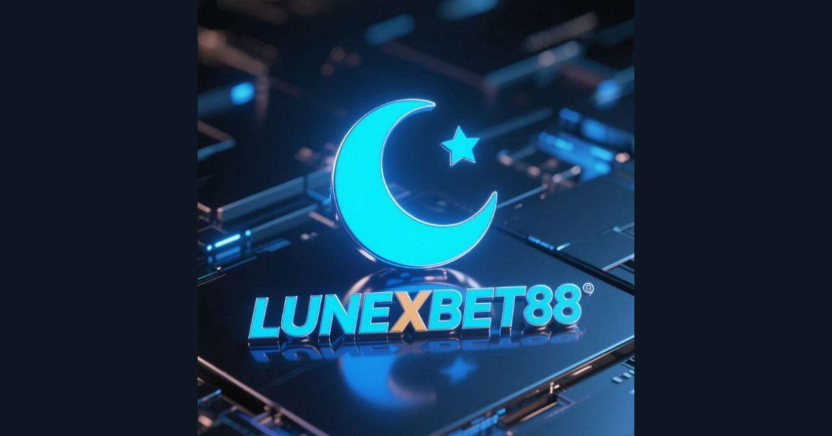 LUNEXBET88 Casino main banner showing lunar-themed mobile gaming for Filipino players